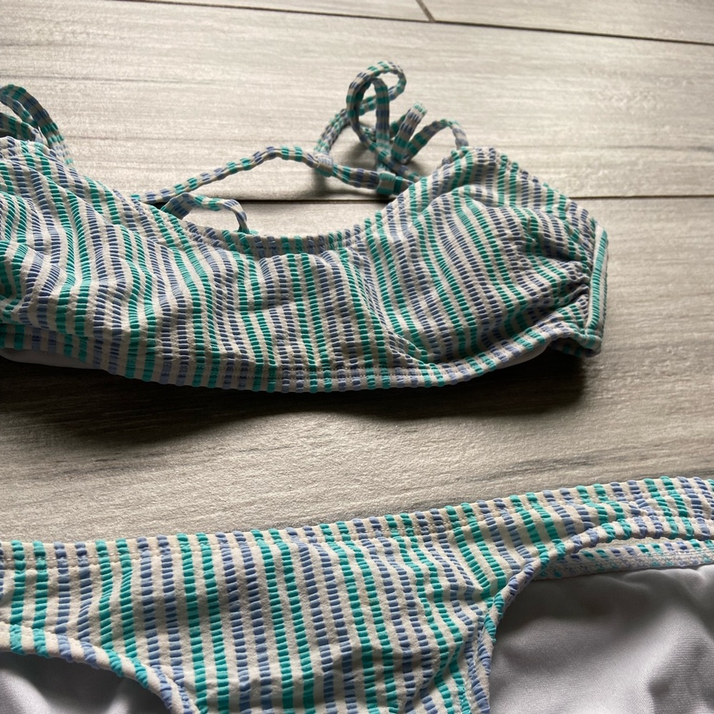 Striped bikini set